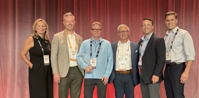 Champion Packaging Named Family Dollar’s 2025 Private Brands Vendor of the Year 2 Read more about the article Champion Packaging Named Family Dollar’s 2025 Private Brands Vendor of the Year